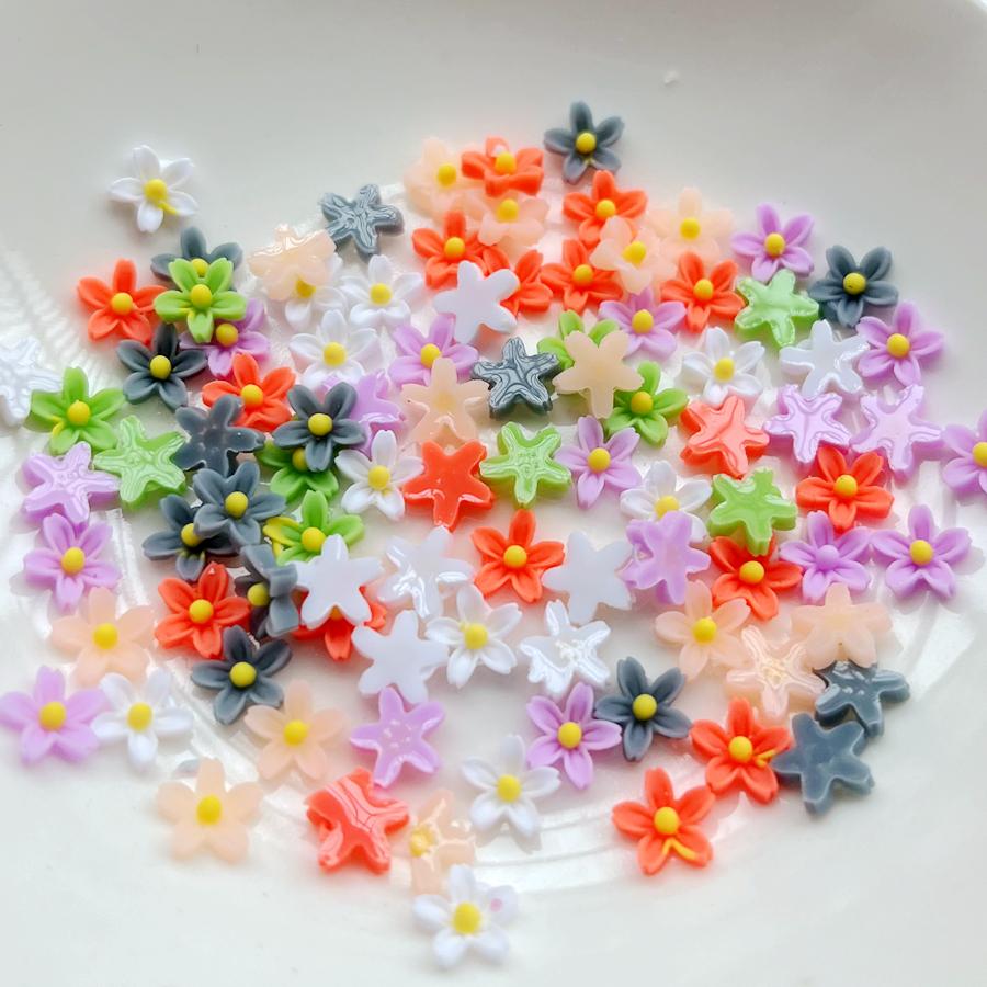 100 Pieces Mixed 8mm Mini Flower Resin Scrapbook Decoration Suitable for Diy Jeweled Hair Accessories