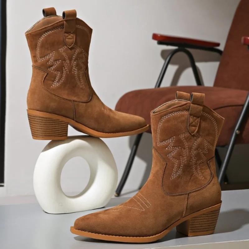 New Fashion Solid Color Comfortable Women's Western Boots Embroidered Thick Heel Slip-On Cowgirl Boots Zapatos De Mujer
