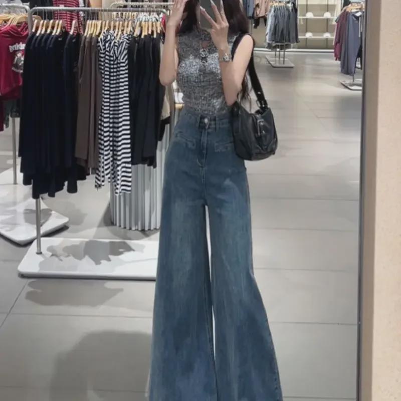 Women's White High-Waisted Wide-Leg Jeans Skirt: Casual, Fashionable, Slimming, and Age-Reducing Pants for Spring and Autumn.