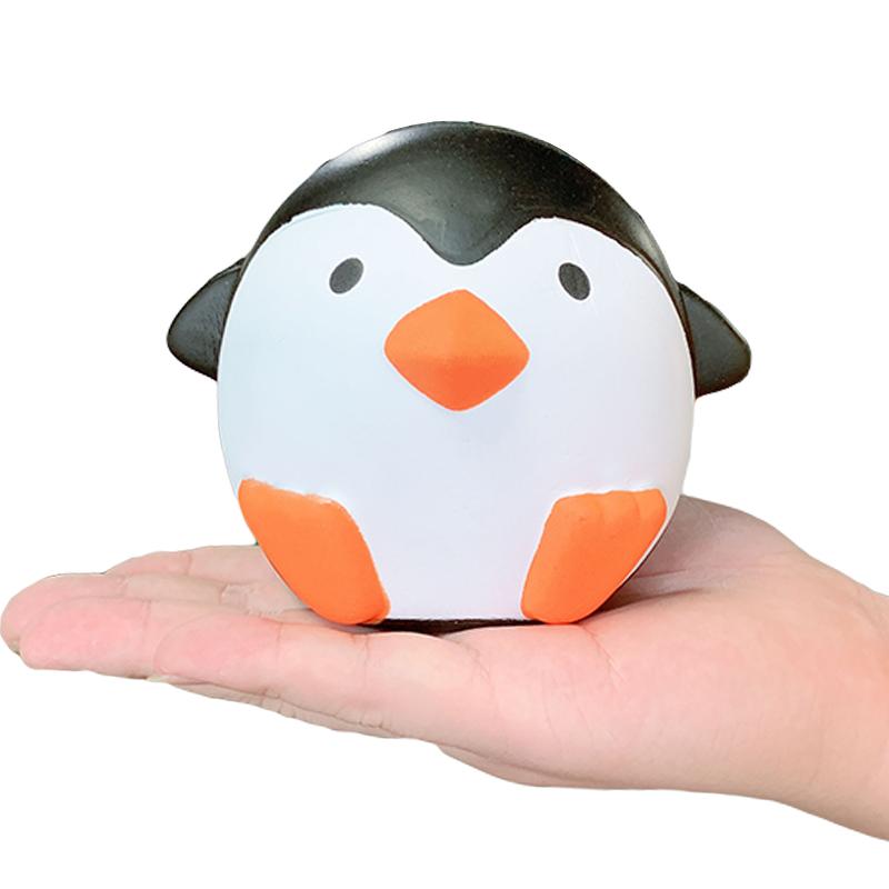 Новый Kawaii Jumbo Penguin Squishy Cartoon Doll Медленно поднимающаяся гладкая игрушка для сжатия Хлебный торт Ароматизированное снятие стресса для ребенка Рождественский подарок