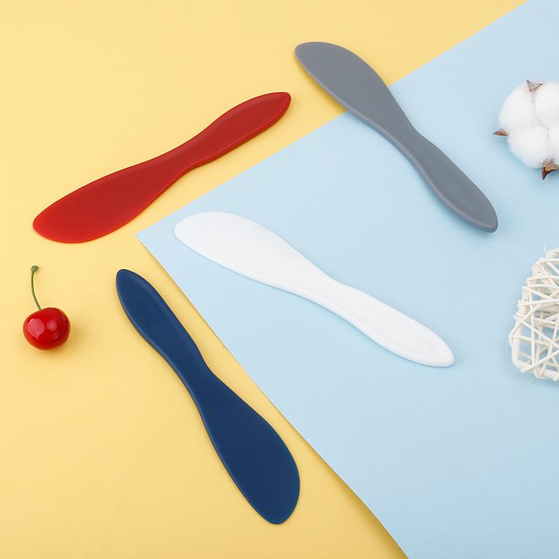 Food Grade Plastic Kitchen Spatula Cooking Dough Scraper Cream Butter Smoother Heat-Resistant Utensils Baking Cake Tools