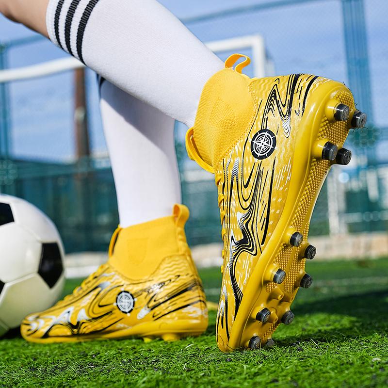 32-46 Football Shoes High -top Outdoor Men's Long Nails Sports Football Boots Large Size Young Sports Football Boots For Boys
