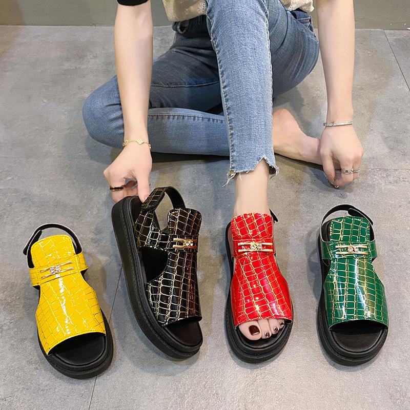 Summer New Large Size Women Sandals Fashion Thick Sole Metal Buckle Casual Beach Sandals Shoes for Women Sandalias