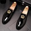 Luxury Royal Style Men Handmade Embroidery Crow Pattern Exotic Designer Loafers FashionBrand Casual Wedding Dress Shoes