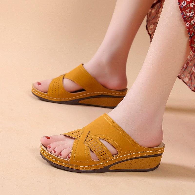 Foreign Trade Large Size 2025 Summer New Slope Heel Middle Heel Open Toe Cross Solid Color 35-43 Size Women's Slippers