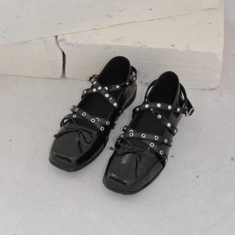 Fashion Flat Shoes Women's Spring and Autumn Red Bow 2025 Retro Shallow Mouth Rivet Ballet Flat Shoes Loafers Women