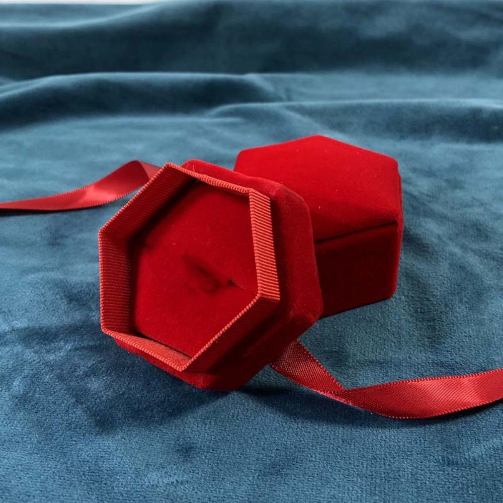 Three-dimensional Hexagonal Jewelry Box Velvet Ring Display Case Flocking Ring Box  Party