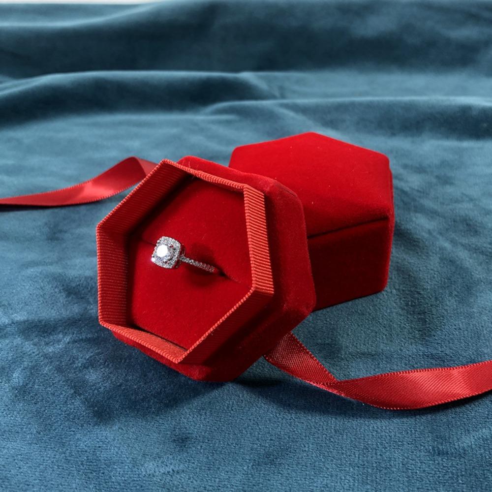 Three-dimensional Hexagonal Jewelry Box Velvet Ring Display Case Flocking Ring Box  Party
