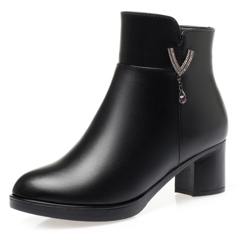 Women Boots Winter Fashion Anti-Slip Women Ankle Boots Mid Heel Natural Wool Genuine Leather Snow Boots Ladies