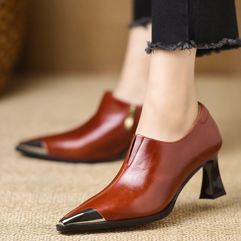 Metal Pointed Temperament Thick Heel Single Shoes Women's Retro Elegant Temperament Versatile Commuting Deep Mouth Side Zipper Fashion Single Shoes