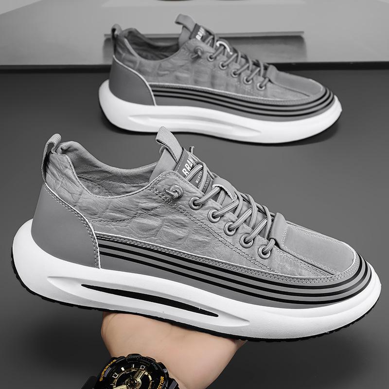 2024 New Comfortable and Lightweight Running Shoes Men's Lightweight Shock Absorption Jogging Sports Versatile Student Color Matching Trendy Shoes