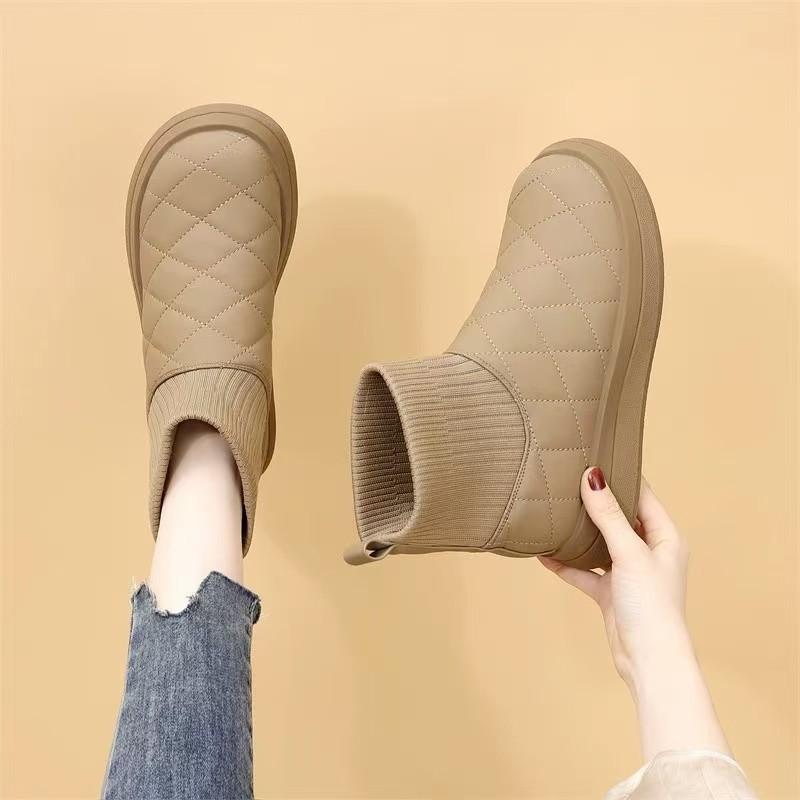 Snow Boots Women's New Fashionable Thick-soled Winter Piled and Thickened Outer Wear Non-slip Warm Northeast Cotton Shoes In 2024