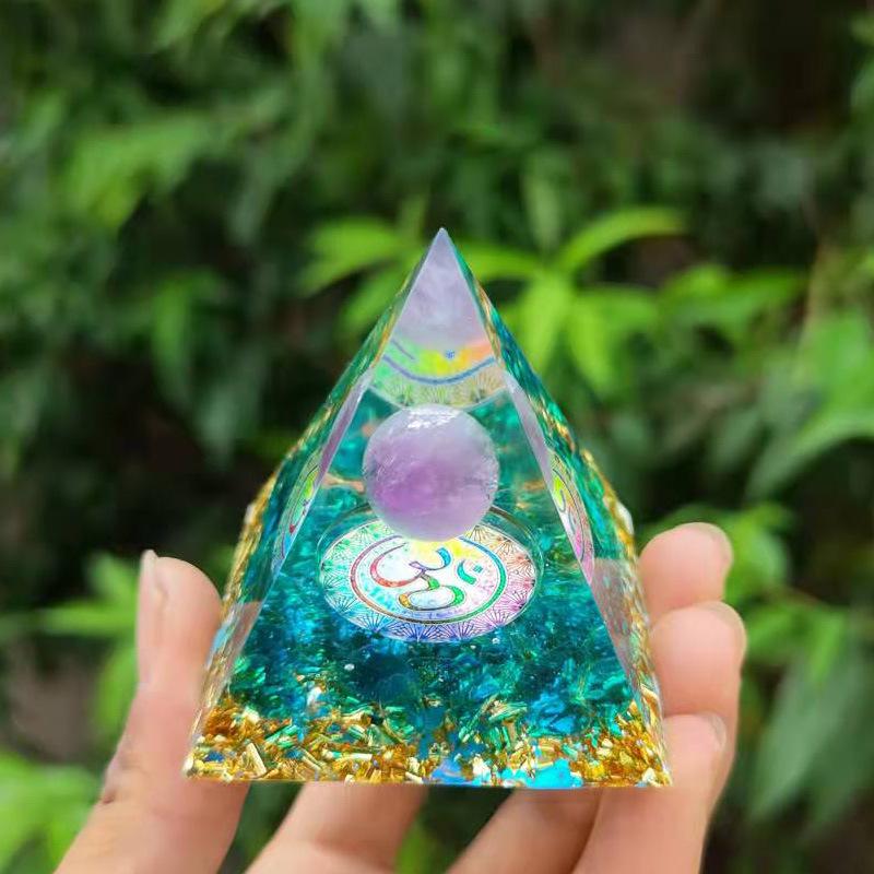 Crystal Pyramid Ornament with Gravel and Resin for Home Decor