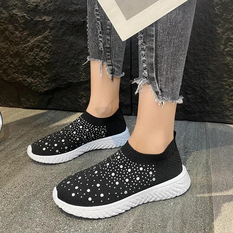 2024 Fashion Round Toe Comfortable Solid Color Shallow Mouth Slip-On Stretch Fabric Breathable Flat-soled Women's Sports Shoes