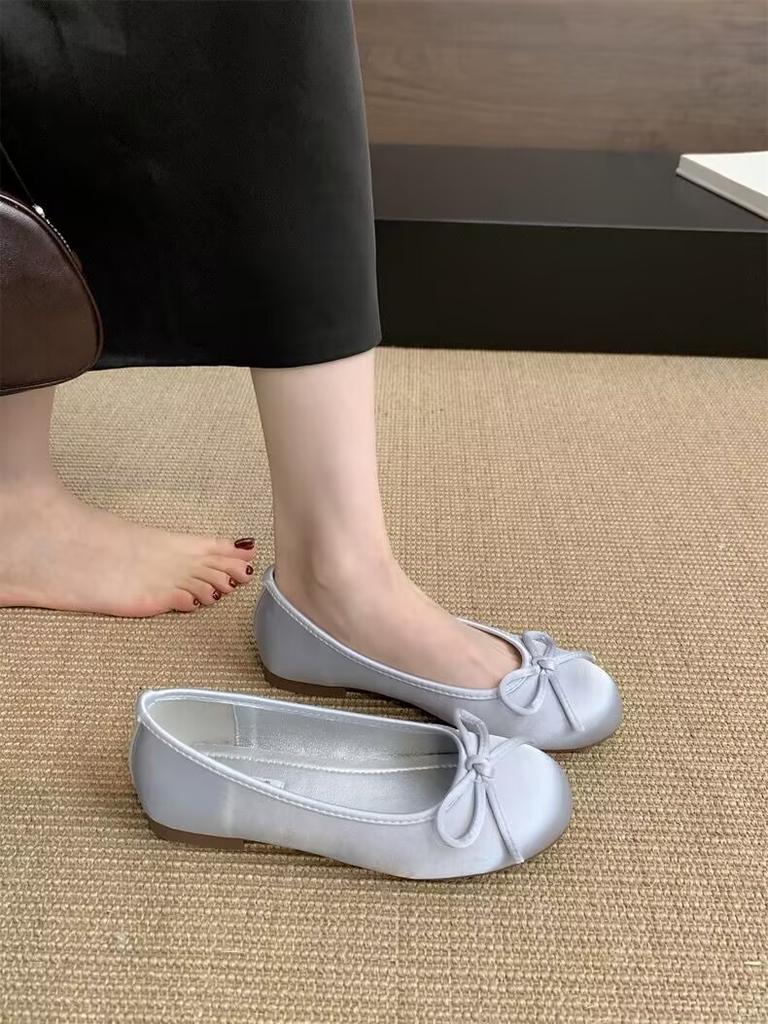 Shoes Flat-soled One-pedal Women's Face Round Head 2025 Grandma Spring Soft-soled Ballet Single Shoes New Satin