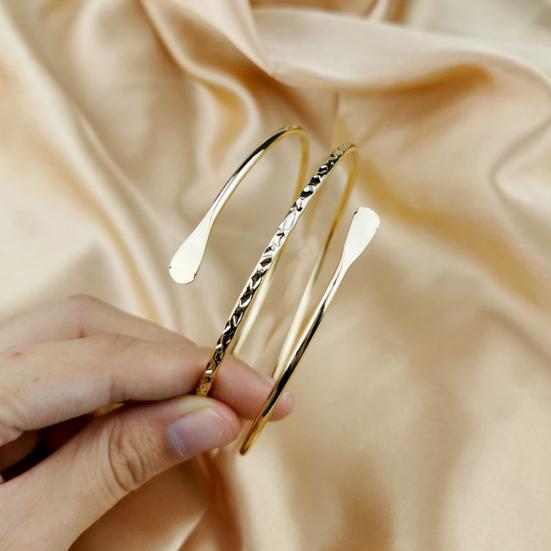 Women Bracelet Open Adjustable Three Layers Solid Color Polished Electroplated Stainless Lightweight Punk Hip Hop Cool Girl Bracelet Arm Ring Jewelry