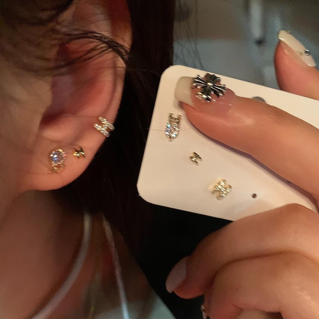 Sweet And Cool 6-Piece Set, Exquisite Zircon Love Earrings, Earrings That Women Do Not Need To Pick When Sleeping, Cold Wind, Personalized