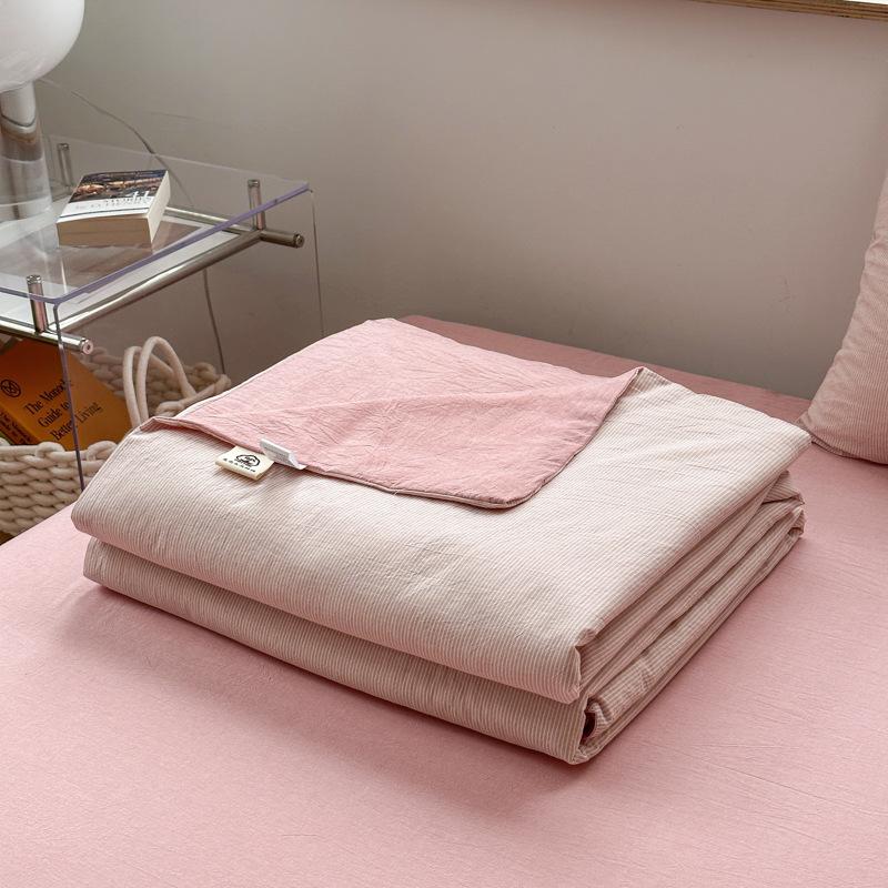 High Quality Striped Cotton Thin Quilt Soy Fiber Summer Blanket Soft and Lightweight Air Conditioning Nap Comforter Bed Duvets