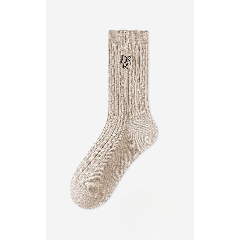 Women's Spring and Autumn Mid-calf Socks, Embroidered White Anti-pilling Pure Cotton Socks, Sweat-absorbing and Odor-proof Pile Socks