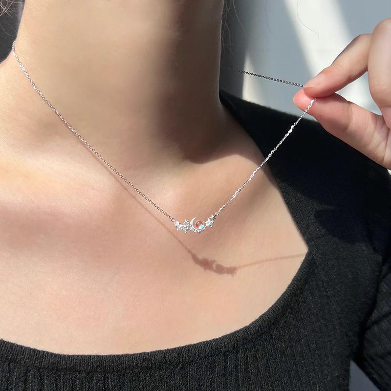 Корейская версия ожерелья Temperament Symphony Star Moon, ювелирные изделия для женщин, легкая роскошная цепочка Niche Star Zircon из нержавеющей стали для ключицы