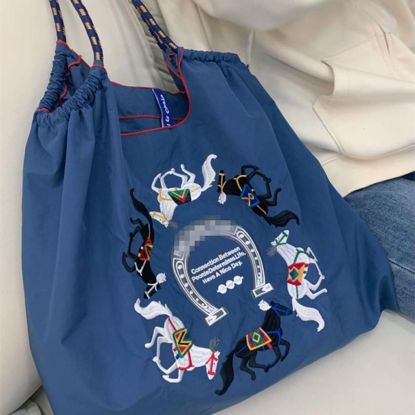 Women's Embroidered Large-Capacity Canvas Tote Bag: Foldable Nylon Crossbody Handbag