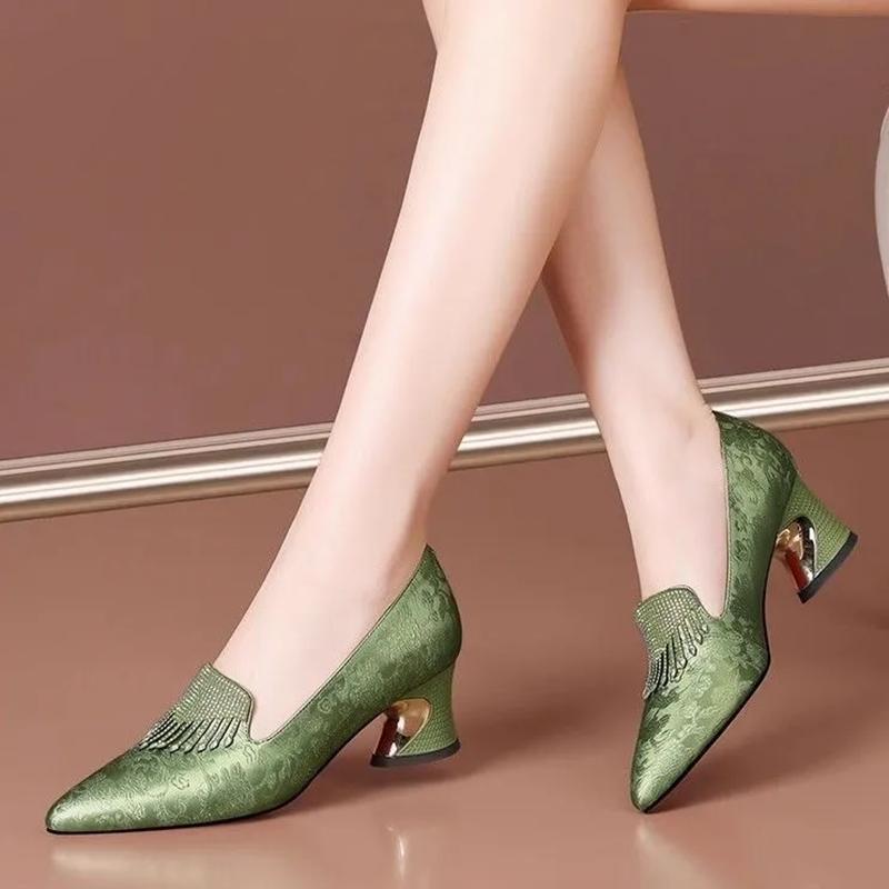 Women Cute Sweet Pointed Toe Light Weight Slip On Square Heel Shoes Lady Fashion Sexy Party Night Club Black Cool Shoes Ba90