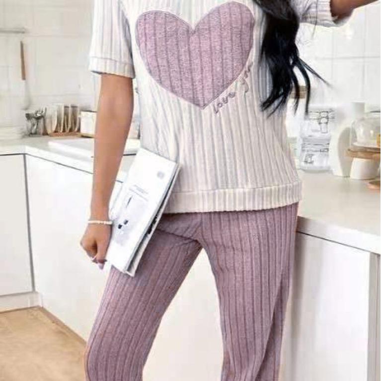 "Women's Autumn Sweet Love Pajama Set: Round Neck, Short Sleeve & Trousers - Comfy 2-Piece Homewear"