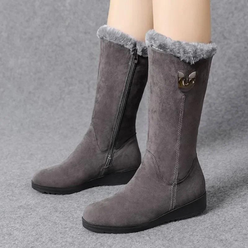 Women's 2025 New Winter Boots with Plush Midsole, Fashionable, Thick and Warm Snow Boots, Flat Bottomed,side Zipper Cotton Boots