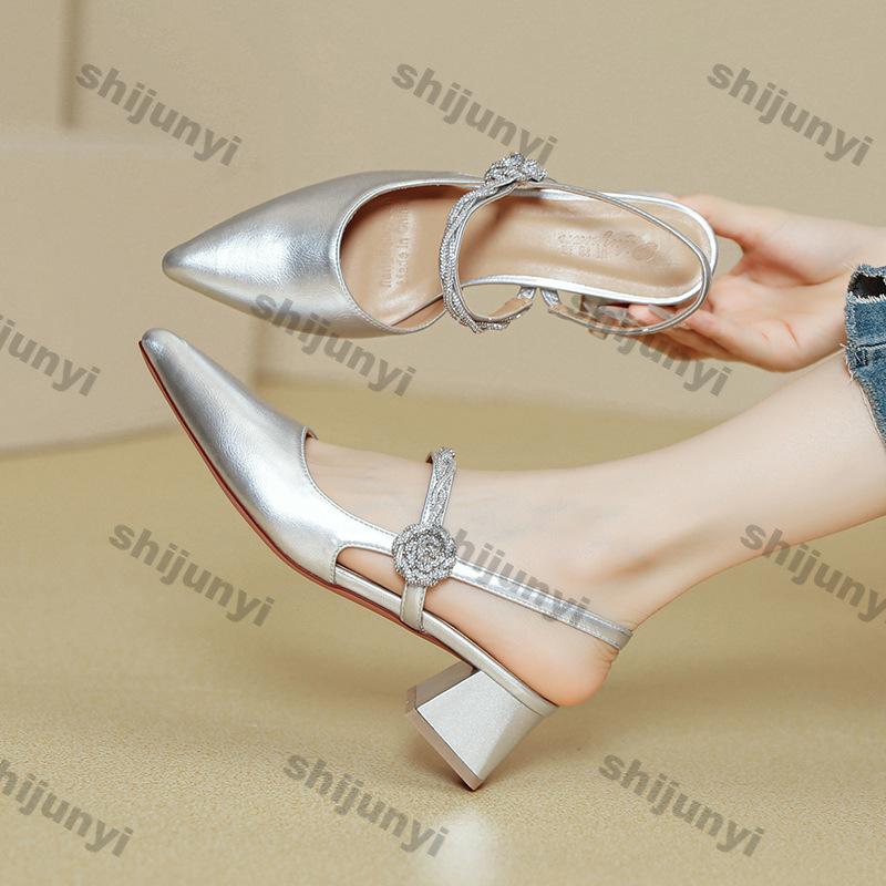Elegant Medium Heel Women's Shoes 2025 Summer Chunky Heels Pointed End Sandals Flowers Elegant Mary Jane High Heels High Quality