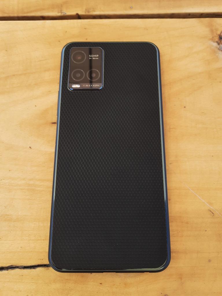 apgo Protective Skin Sticker for the Back Compatible with Samsung Galaxy S22 Ultra, Wrap Film, Foil, Vinyl - Pattern Matrix