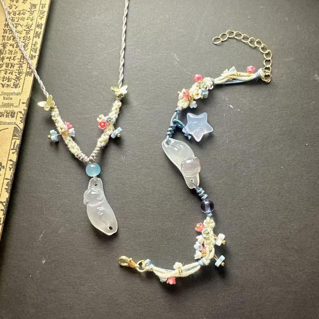 Chasing Autumn: Osmanthus Cat Star Woven Bracelet - Light Luxury Niche Accessory