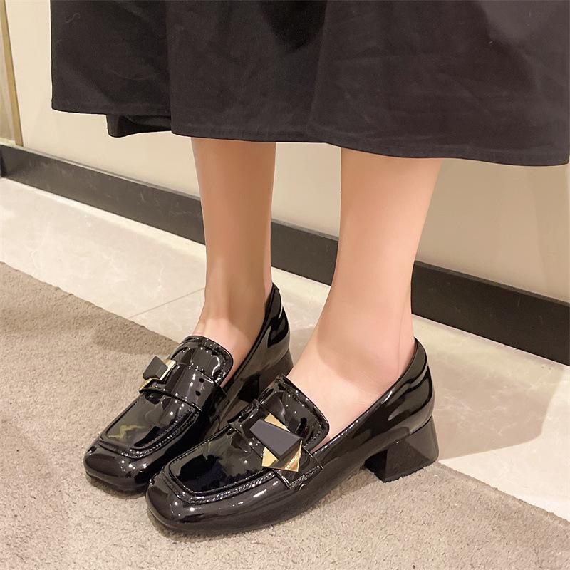 Retro Shoes Women 2024 Autumn New Fashion Style Square Head Low Heel High Grade Women's Shoes Genuine Leather Pumps Med 3cm-5cm)