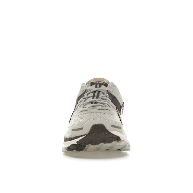 Nike Zoom Vomero 5 Light Bone Sesame Women Sneakers Cream Ironstone Phantom HM9657-001