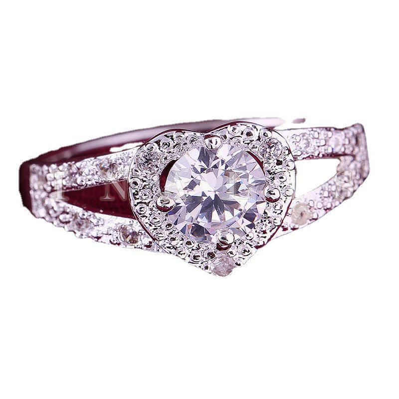Sophisticated Heart-Shaped Silver-Plated Zircon Ring for Women