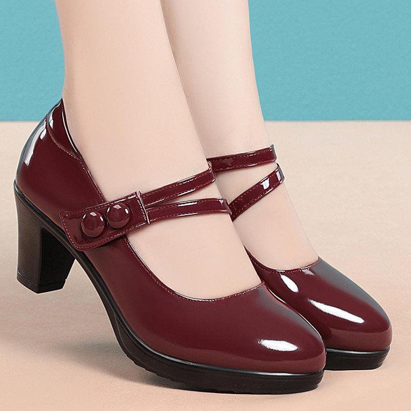 Spring Autumn Women Classic Light Weight Round Toe Black Pu Leather Square Heel Pumps Office Causal Soft Leather Shoes