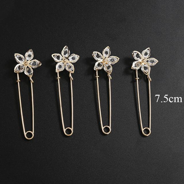 Fashion Pearl Rhinestones Brooch Pin Brooches For Women Sweater Shirt Lapel Pin Buckle Brooch Pins Set Clothes Accessories Gift