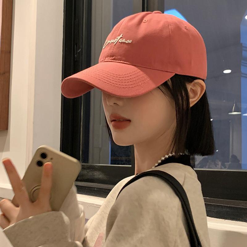 Letter Design Trendy Pink Baseball Cap For Women With Round Top And Brim Bent