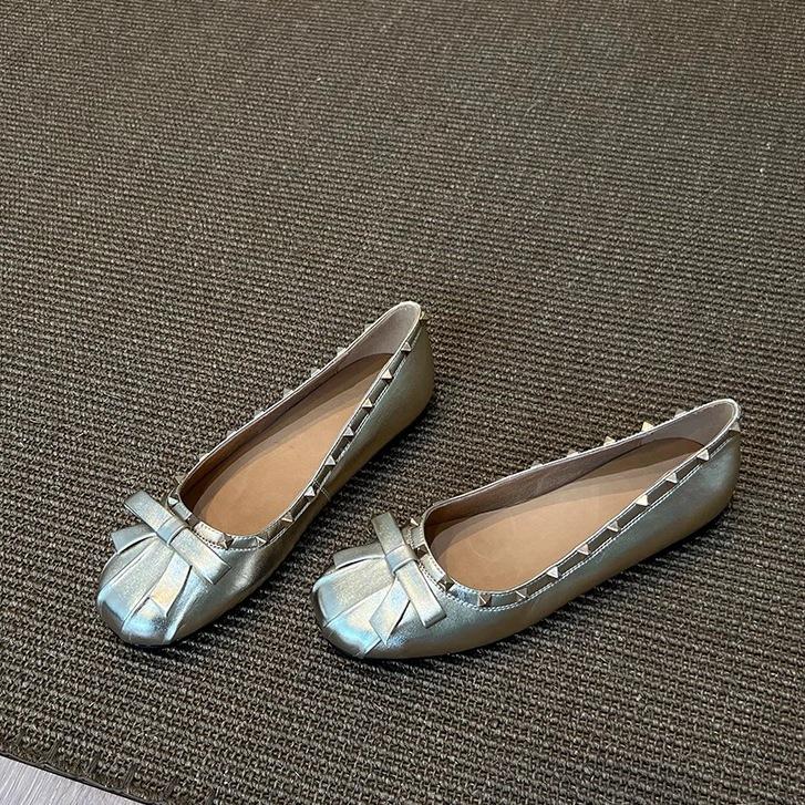 Bow Sweet Rivet Versatile Light Luxury Spring and Autumn New Fashion Single Shoes Women's Retro Design Flat Grandma Shoes