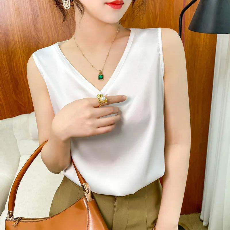 Women's Spring and Summer Solid Color V-neck Loose Casual Camisole Undershirt Sleeveless Satin Bottoming Tops