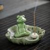Meditation Frog Incense Stick Holder Ceramics Lotus Leaf Sitting Frog Incense Burner Home Office Desktop Decoration Ornament