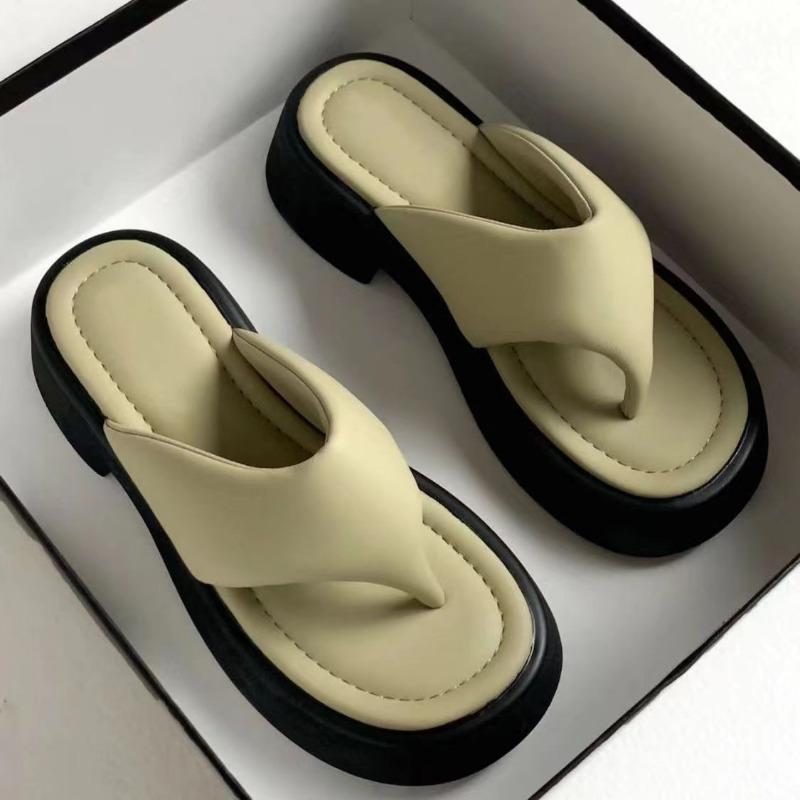 Flip Flops for Girls, Versatile, Thick Soled Beach Sandals with Clip On Feet