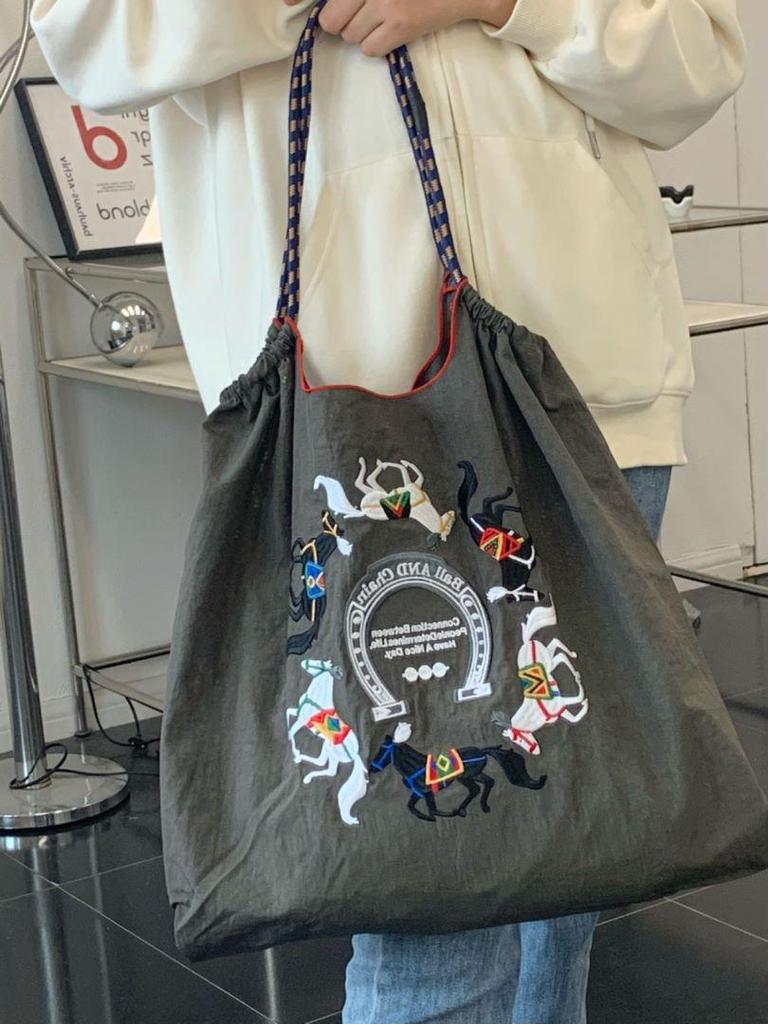 Women's Embroidered Large-Capacity Canvas Tote Bag: Foldable Nylon Crossbody Handbag