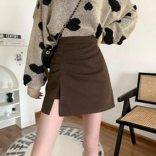 Autumn 2025 High-Waisted A-Line Mini Skirt: Fashionable Slit and Ruffled Design