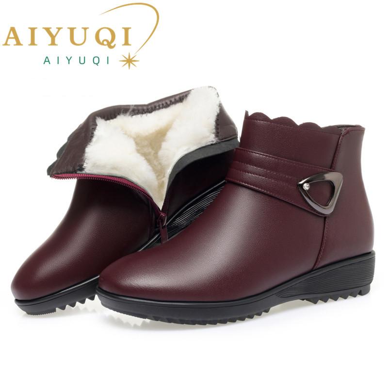 Mom's Snow Boots Genuine Leather Flat Bottom Anti Slip Large Size Women's Short Boots Winter Wool Warm Women's Snow Boots