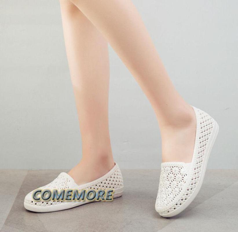 Fashion Flat Shoes Women Hollow Out Slip On Casual Nurse Shoes Summer Loafers Female Sandals Shallow Beach Breathable Classic Round Head