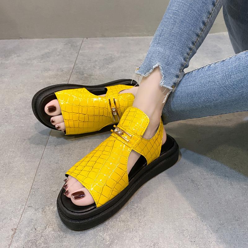 Summer New Large Size Women Sandals Fashion Thick Sole Metal Buckle Casual Beach Sandals Shoes for Women Sandalias