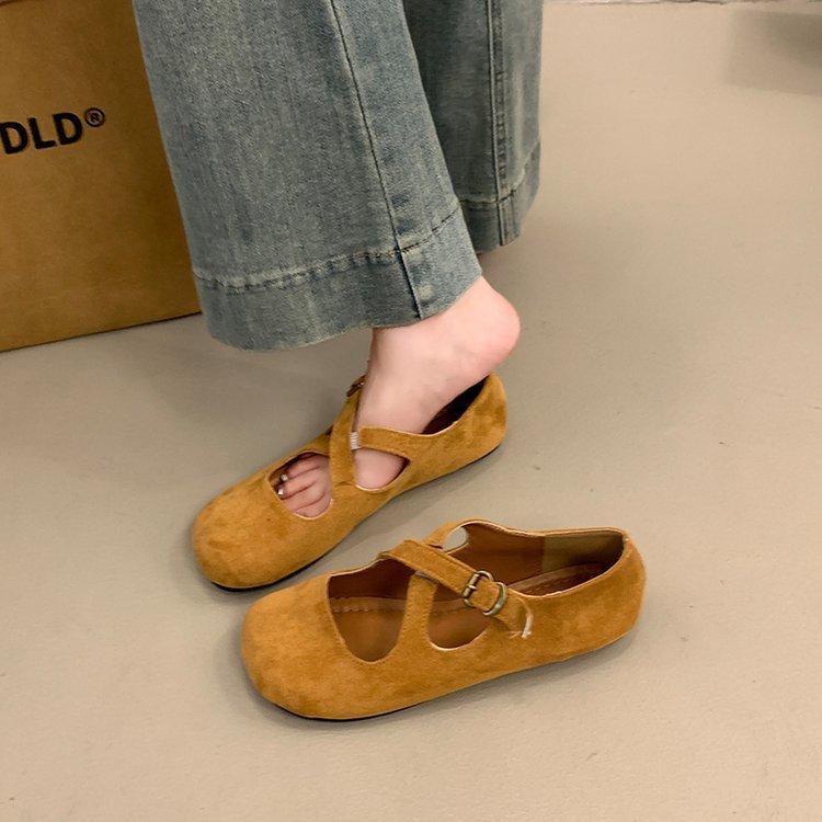 Shallow Single Shoes for Women In Spring and Autumn 2025 New French Retro Daily Red Single Shoes Flat-soled Soft-soled Doudou Shoes for Women