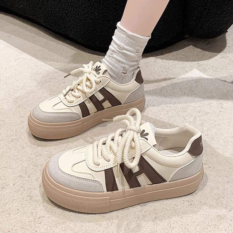 Niche Retro Thick-Soled Women's White Sneakers – Spring/Autumn 2025