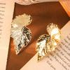 Sweet Personality Leaf Stud Earrings For Women Fresh Silver Gold Ear Stud Exquisite Alloy Style Earrings Elegant Jewelry Gift