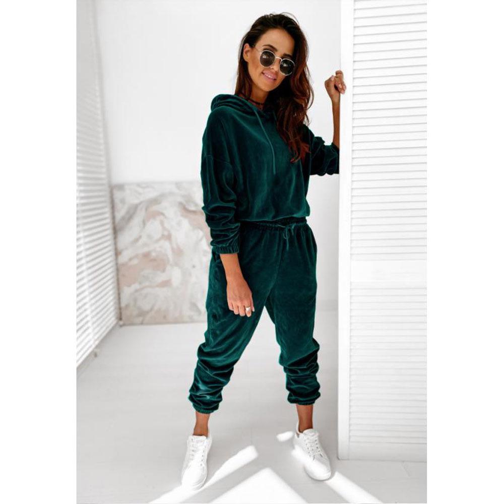Women's Solid Color Gold Velvet Hooded Long-Sleeve Sports Casual Suit - Autumn/Winter 2021
